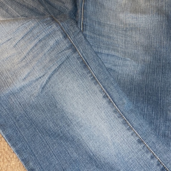 M. Gordon distressed men’s jeans with Skull design on back pocket 34 X 34 - Picture 8 of 15